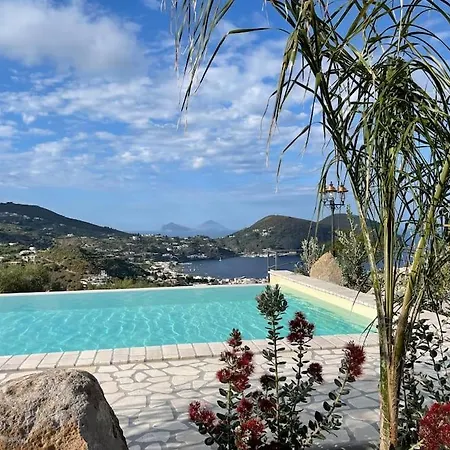 Vila Serena Lipari *