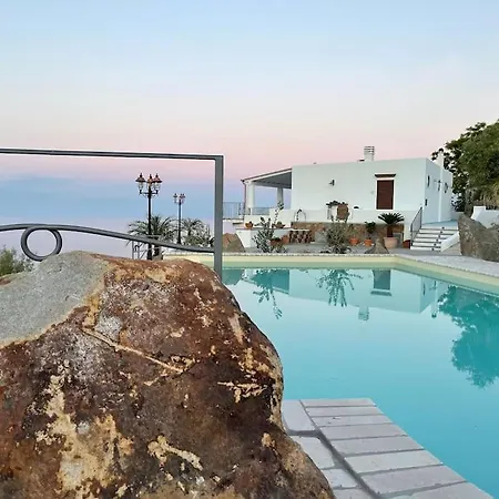 Vila Serena Lipari *