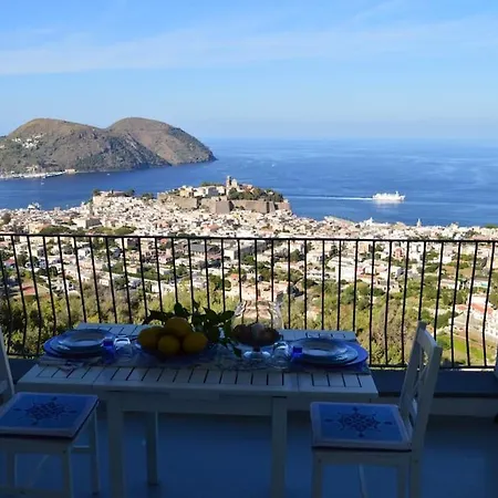 Vila Serena Lipari *