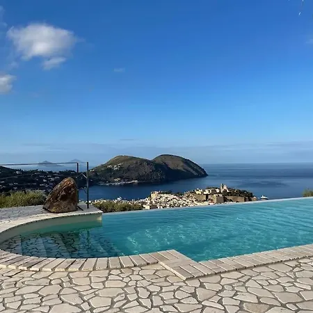 Serena Lipari Vila Marina (Lipari)