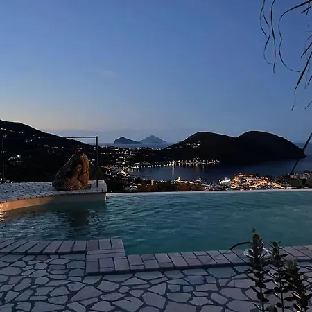 Vila Serena Lipari *