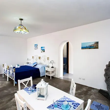 Vila Serena Lipari *